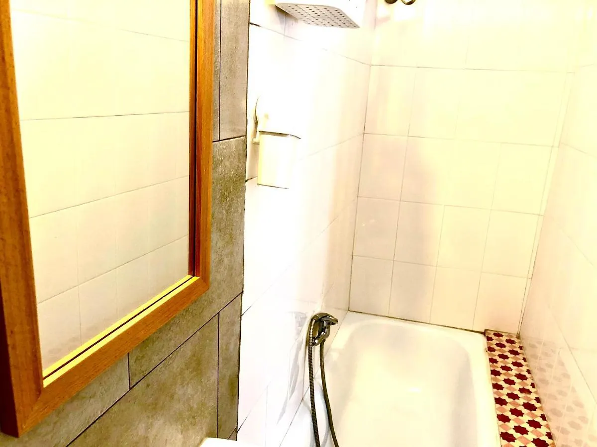 Sri-Indo Guest House Lisbon