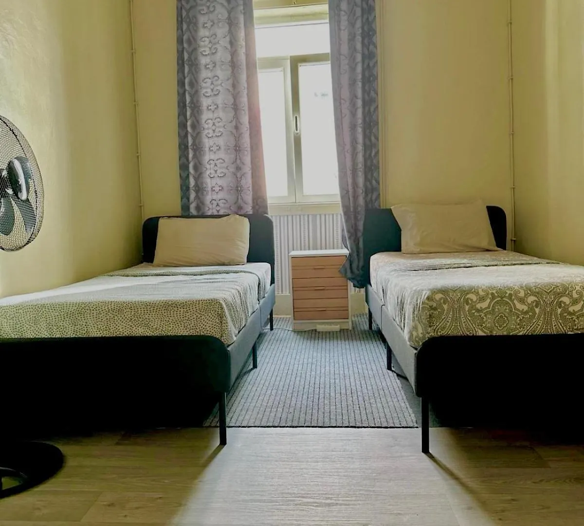 Sri-Indo Guest House Lisbon Portugal
